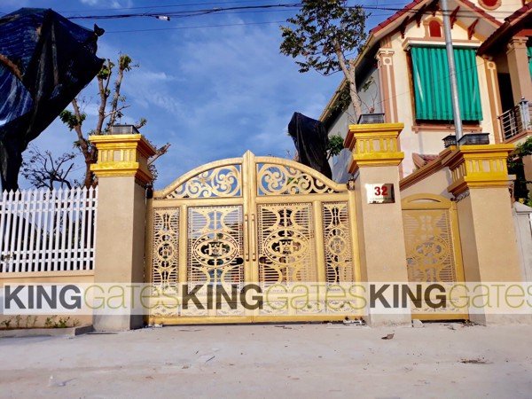 cổng âm sàn 2 cánh nhôm đúc lắp đặt motor âm sàn KingGates tại Thanh Hóa